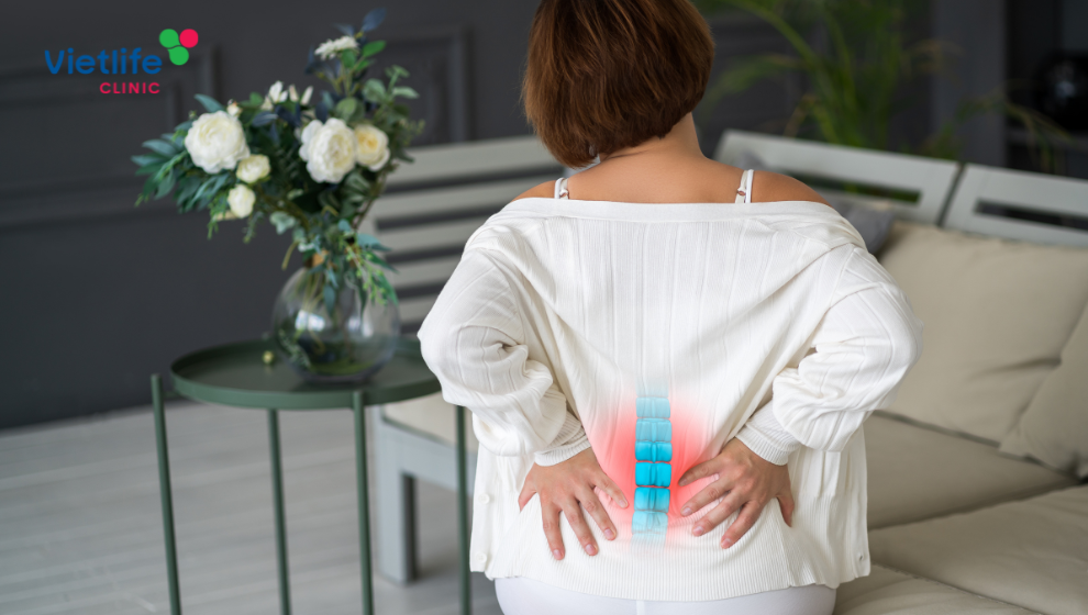 Bệnh lý cột sống là một trong những nguyên nhân gây đau rễ thần kinh